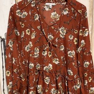 Light long sleeve blouse